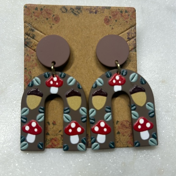 Jewelry - Mushroom New Boutique